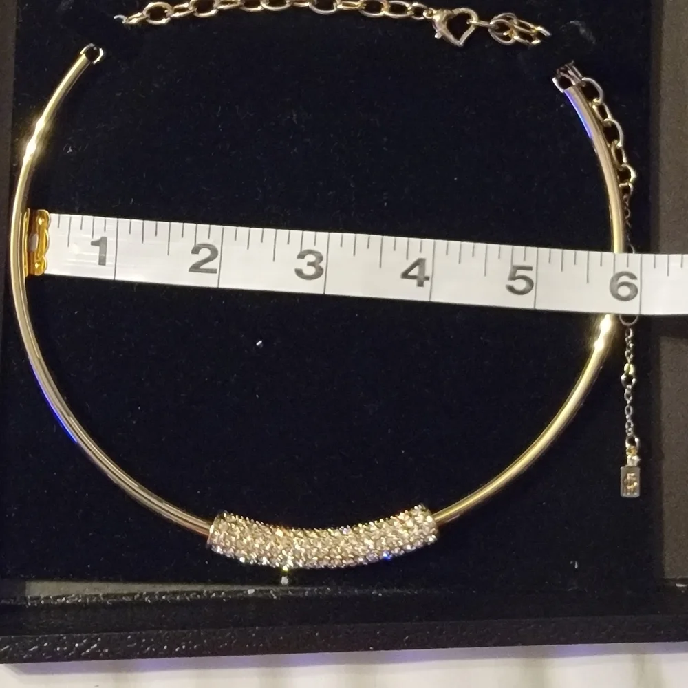 Vintage Designer SignedJ.J. Johanette Gold ToneCubic Zirconia ChokerNecklace - Picture 5 of 11